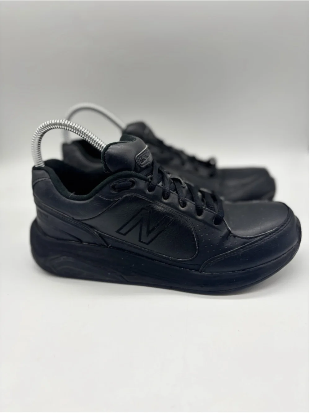 EUC New Balance 928 WW928 WW928BK Women US 8 B Black Walking Comfort Shoes C7